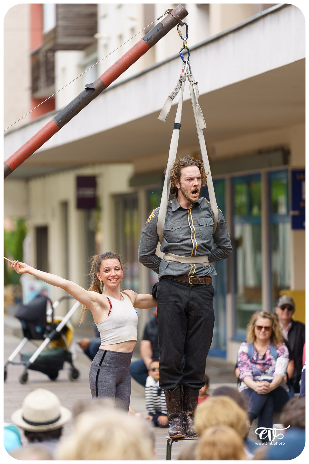SUR MESURE (CIE BARRIÈRE)